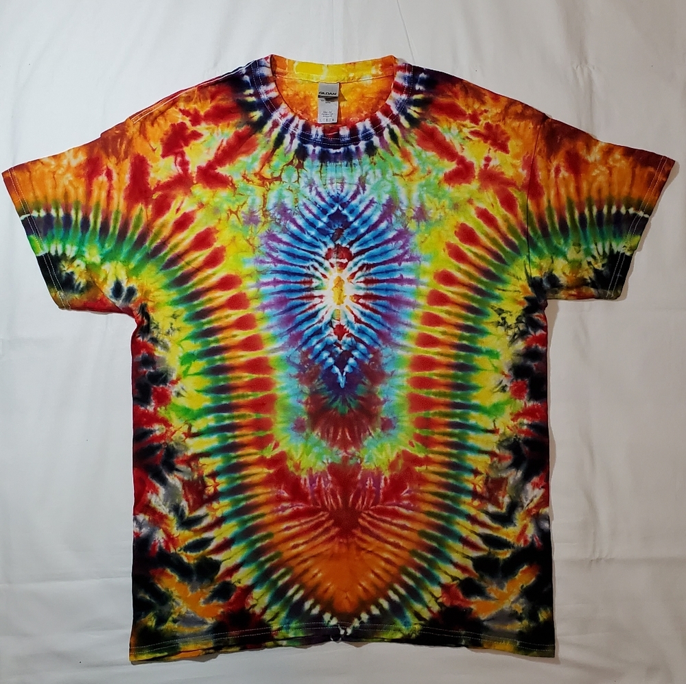 New large unisex tie dye shirt